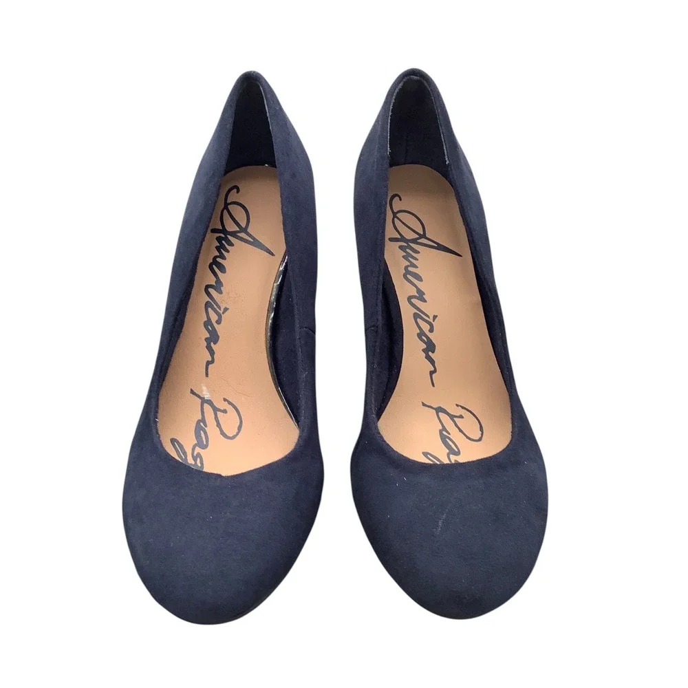 American Rag AFELIX Navy Blue Round Toe Pumps Womens Size 6M Faux Suede Heels